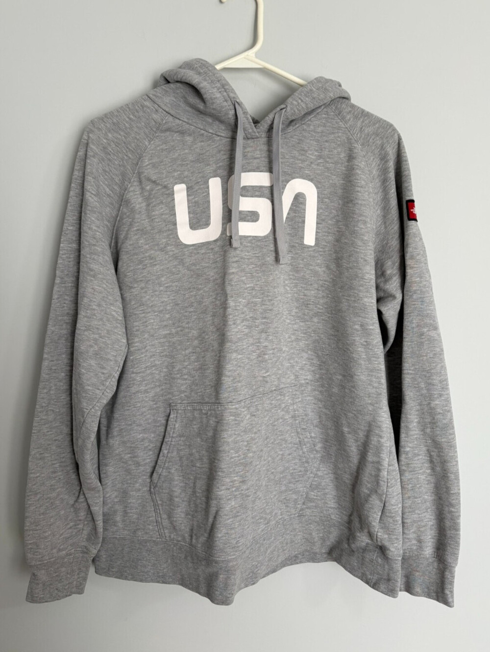 The North Face USA American Flag Sleeve Logo Womens Pullover Graphic Hoodie - XL